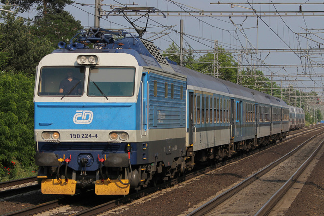 Series 150224-4をPraha-Dolni Pocernice Stationで撮影した写真
