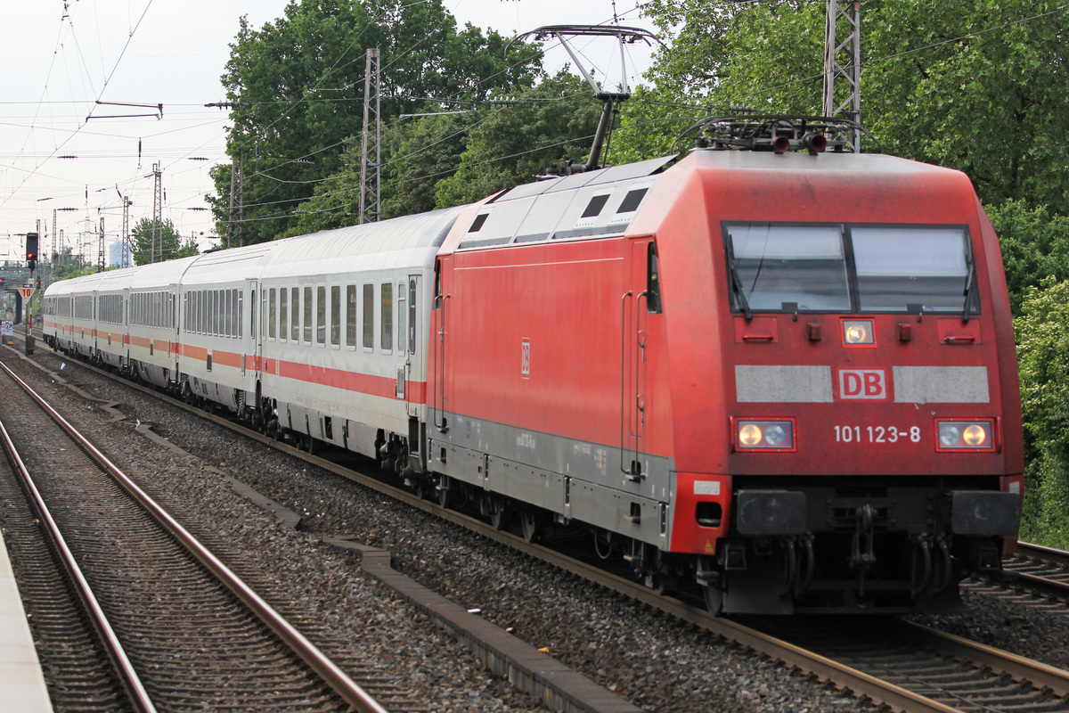 DB Bahn  Series 101 123-8