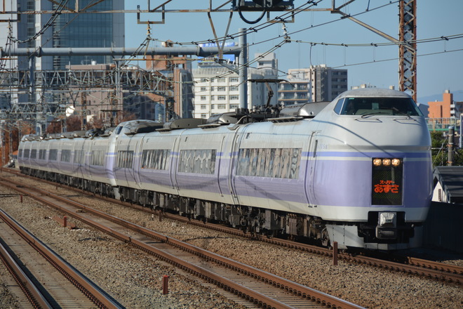 松本車両センターE351系を阿佐ケ谷駅で撮影した写真