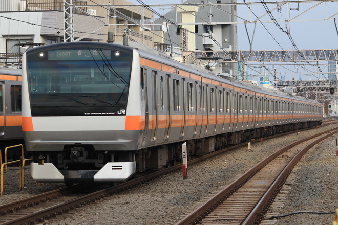 豊田車両センター本区E233系トタT4編成を西荻窪駅で撮影した写真