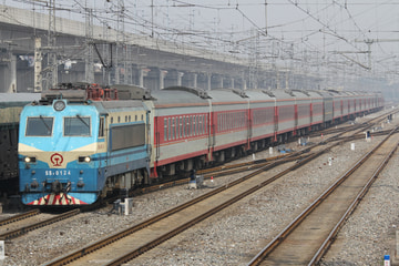 中国鉄路総公司  SS8 0124