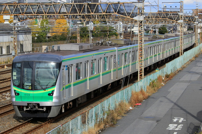 綾瀬車両基地16000系16124Fを馬橋～北松戸間で撮影した写真