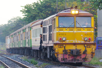 タイ国鉄  ALD 4303