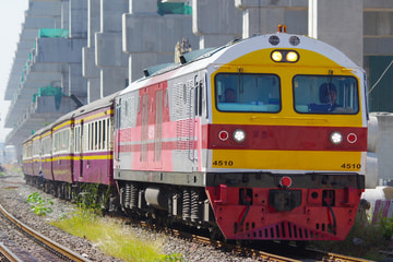 タイ国鉄  HID 4510