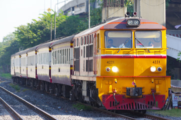タイ国鉄  AHK 4221