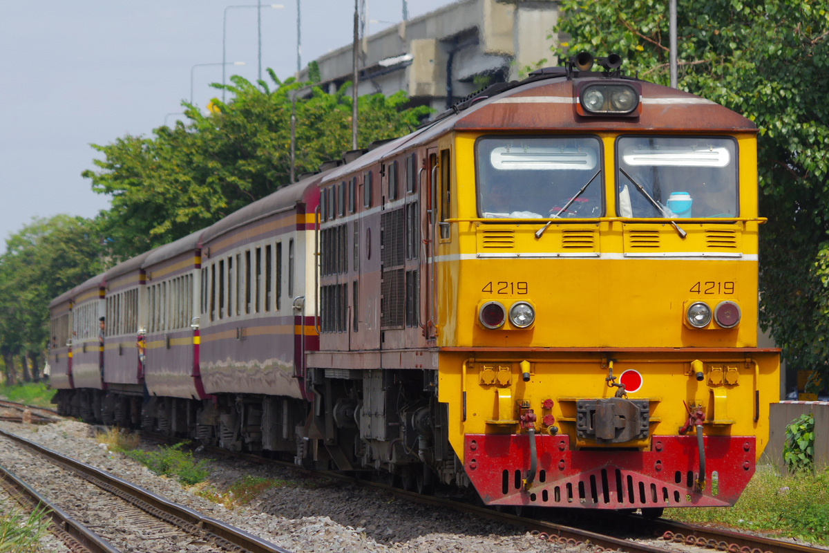 タイ国鉄  AHK 4219