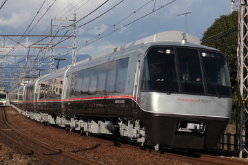 小田急電鉄  30000系 30251F