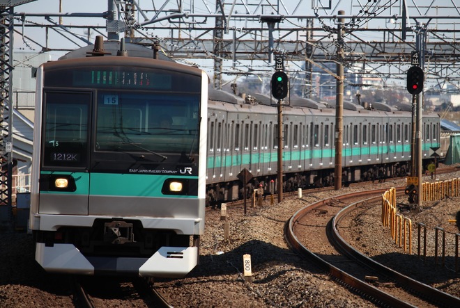 松戸車両センターE233系マト15編成を金町駅で撮影した写真