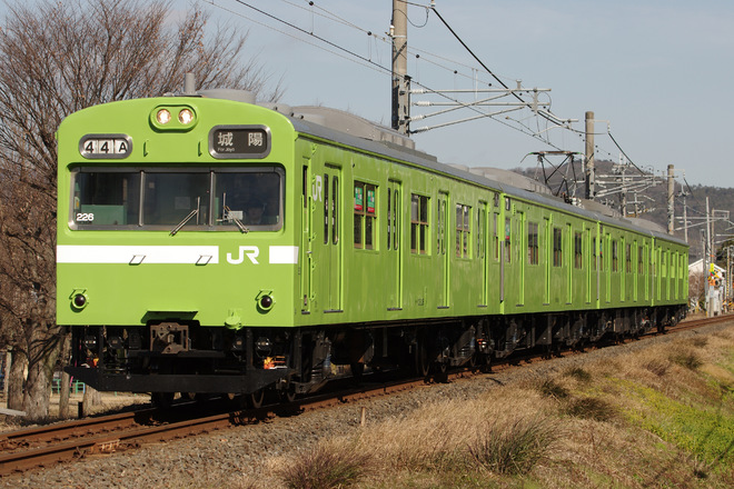 103系NS409をJR藤森～桃山間で撮影した写真