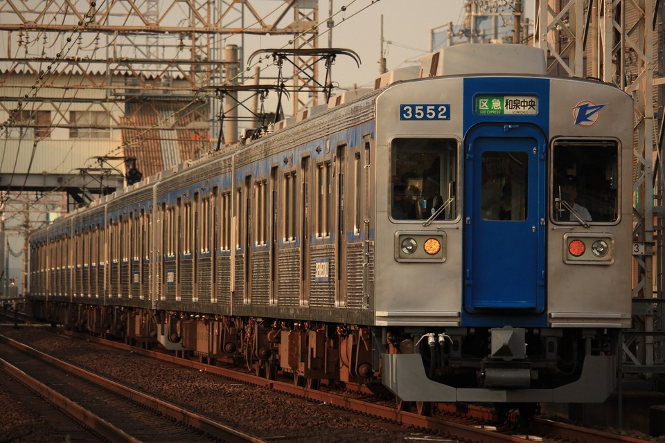 泉北3000系3551F<br class="br-sp" />(3551編成)の写真