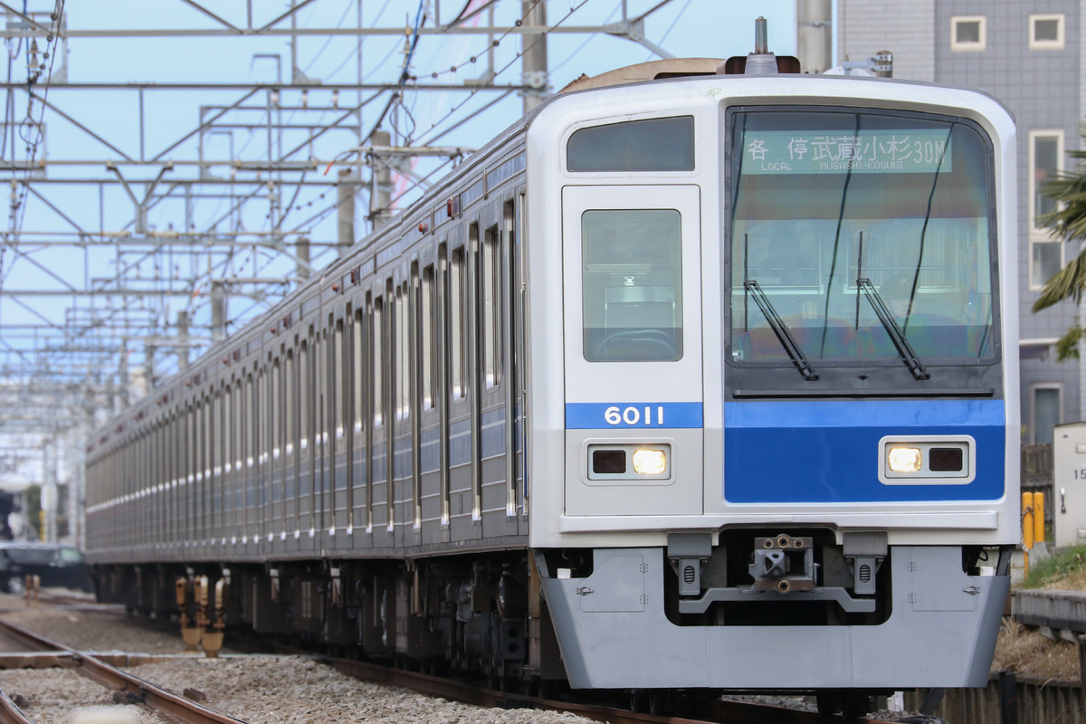 西武鉄道  6000系 6011F