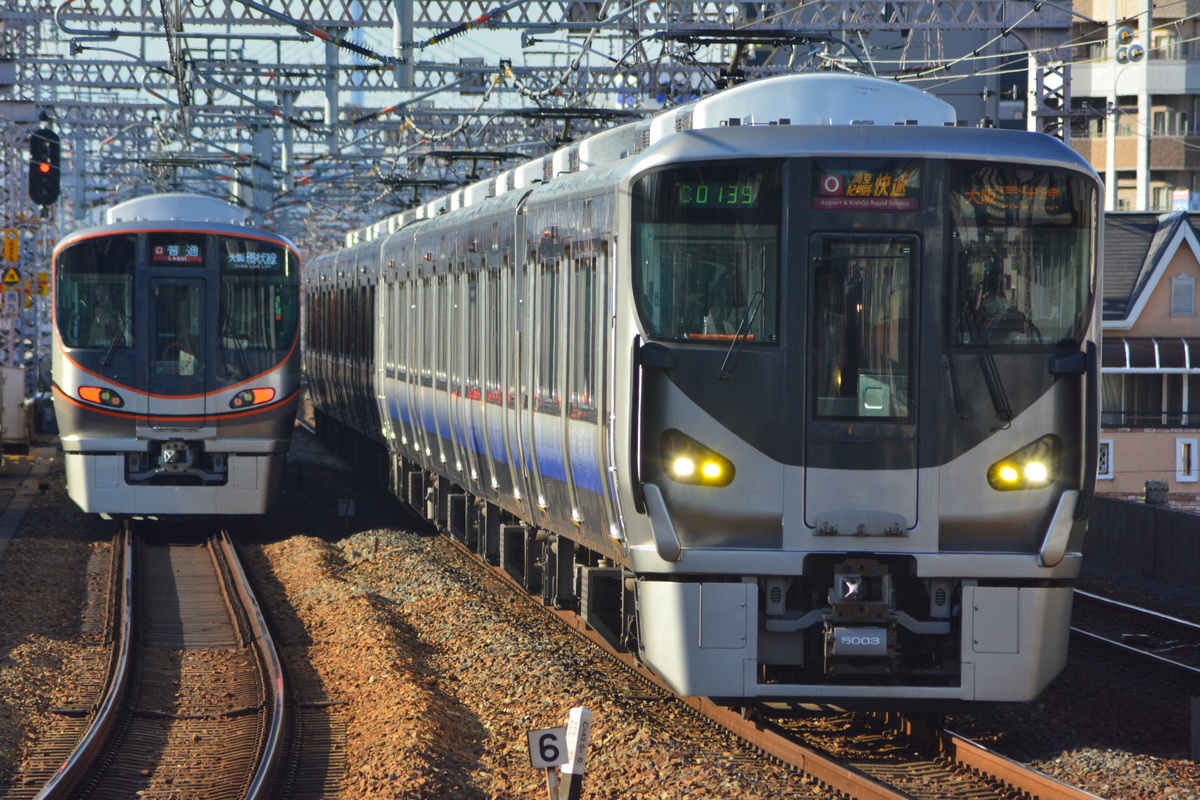 JR西日本 日根野電車区 225系 HF403編成
