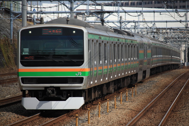 国府津車両センターE231系コツK-31編成を新子安駅で撮影した写真