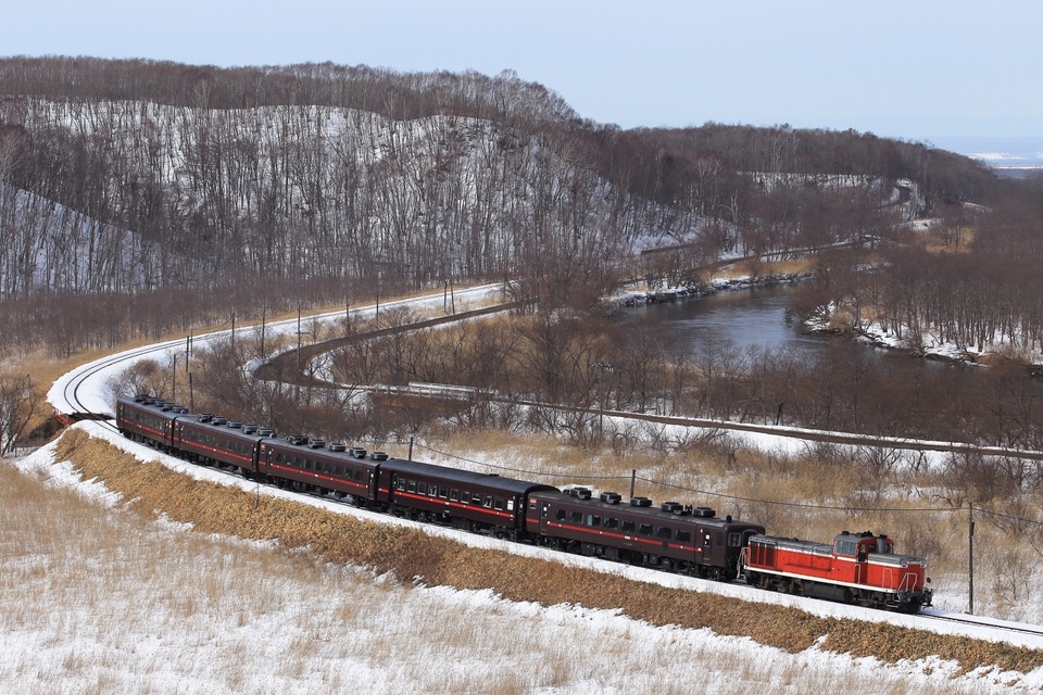 JR北海道 DE10 1690 ※SL冬の湿原号代走の写真