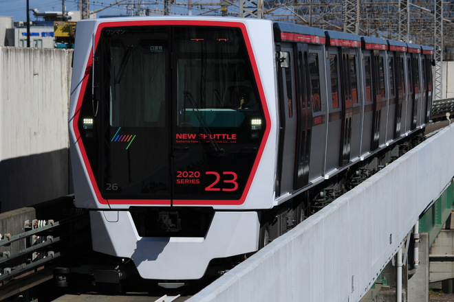 丸山車両基地2020系2123Fを加茂宮駅で撮影した写真