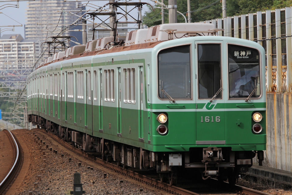 神戸市交1000形1116F<br class="br-sp" />(1116編成)の写真
