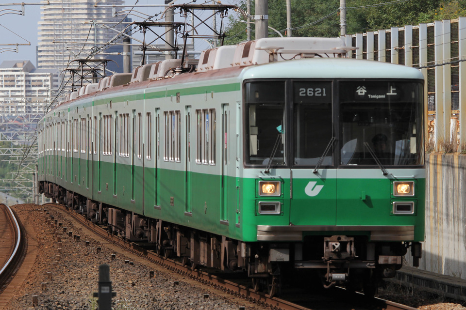 神戸市交2000形2121F<br class="br-sp" />(2121編成)の写真