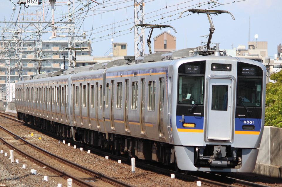 南海8300系8701F<br class="br-sp" />(8701編成)の写真