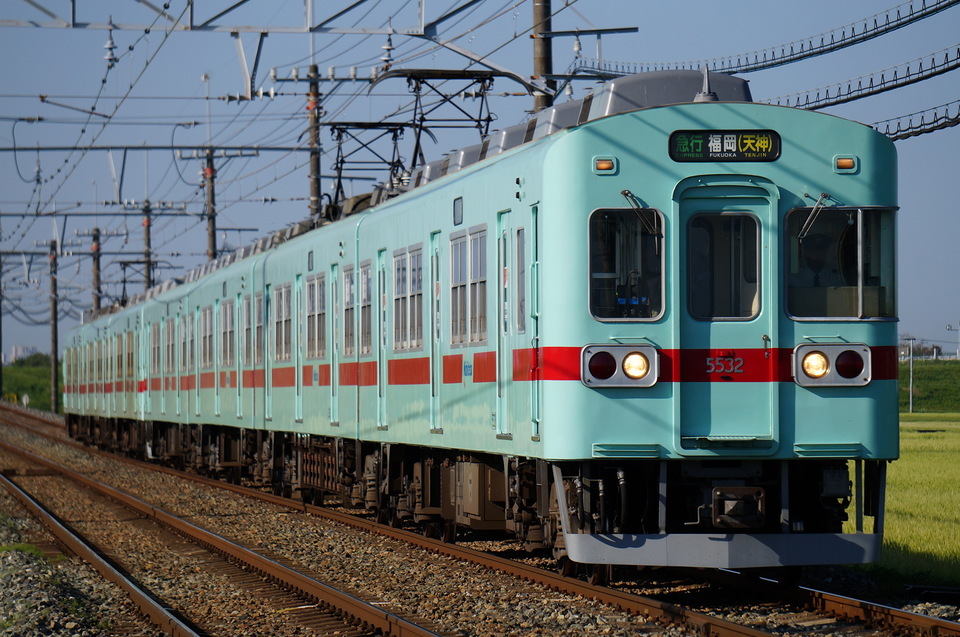 西鉄5000形5032F<br class="br-sp" />(5032編成)の写真