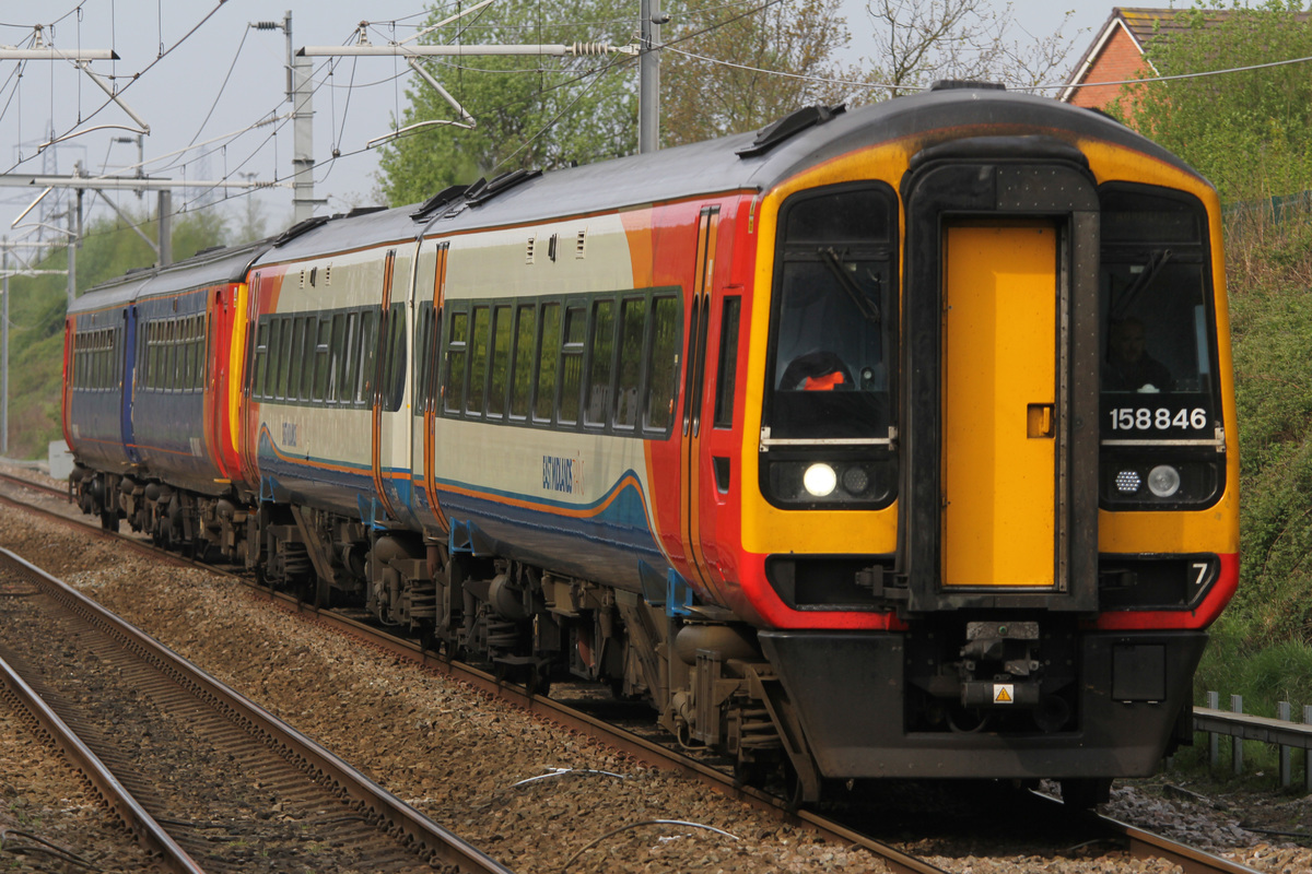 East Midlands Trains  Class158 846