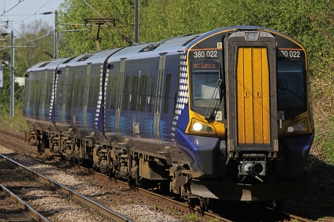 Class380022をBishopton Stationで撮影した写真