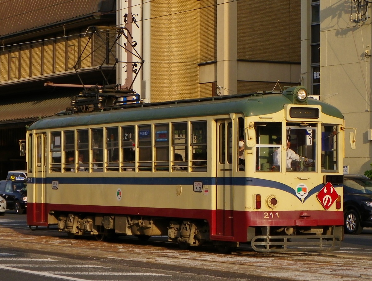 土佐電気鉄道  200形 211