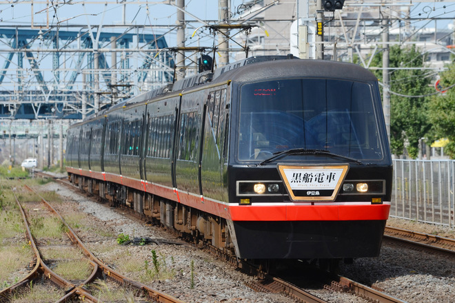 2100系を藤沢駅で撮影した写真
