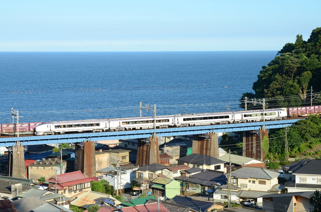 651系を根府川～早川間で撮影した写真