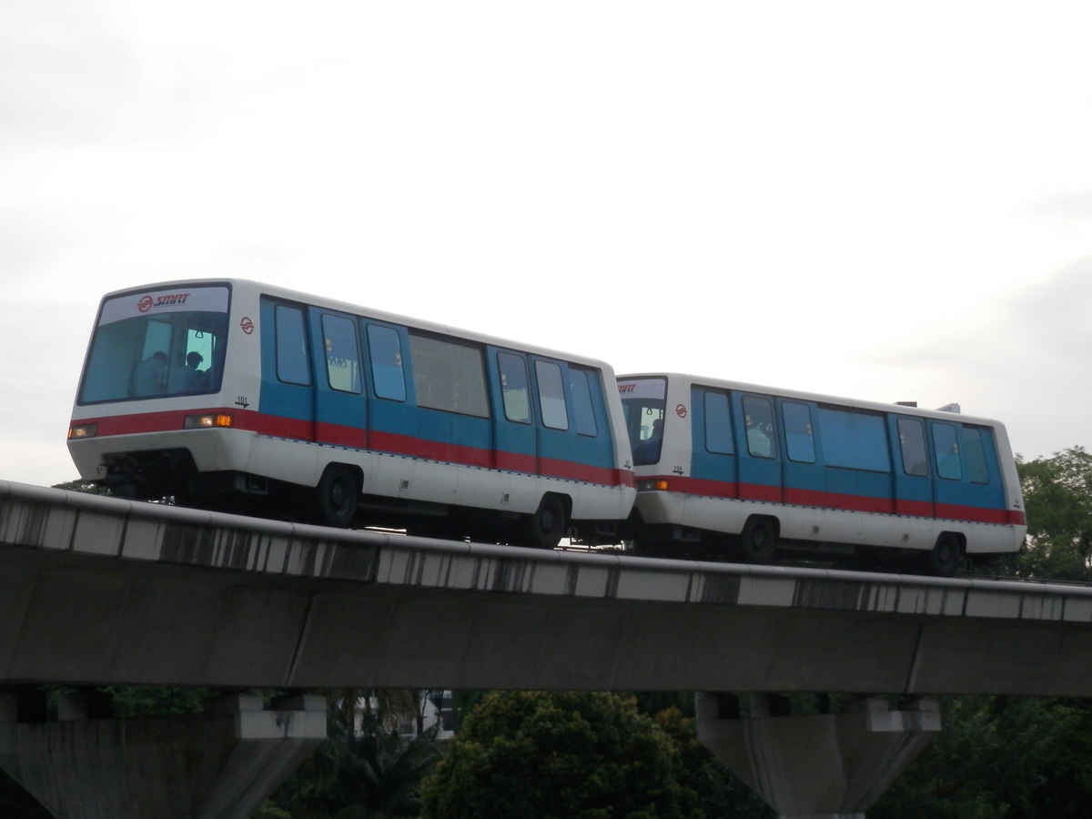 Singapore LRT テン・マイル・ジャンクション車両基地 Innovia APM 100 