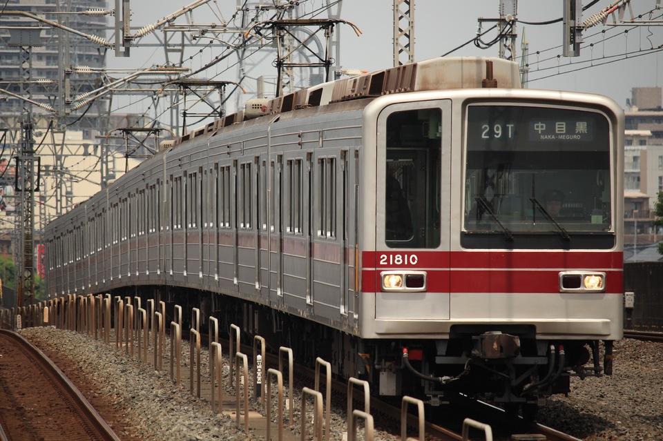 東武20000系21810F<br class="br-sp" />(21810編成)の写真
