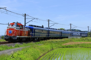 JR東日本  DE10 1604