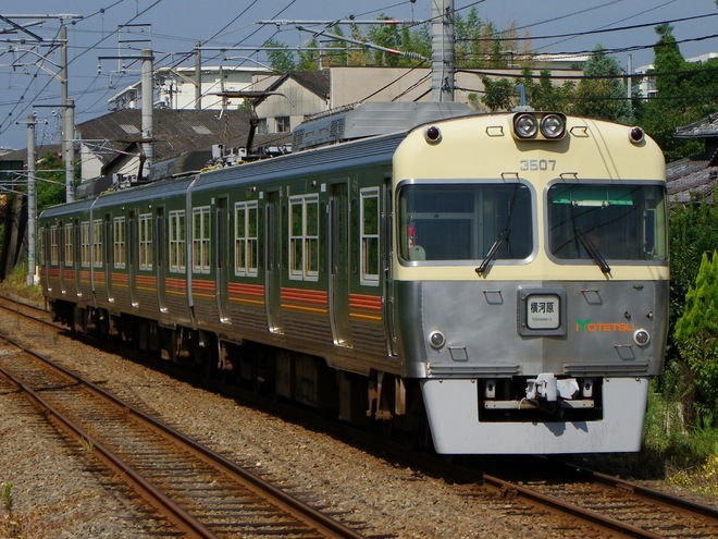 3000系3507を西衣山駅で撮影した写真