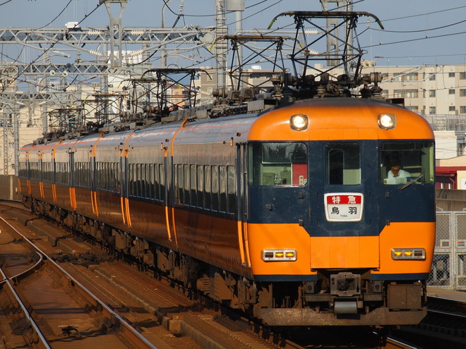 12200系を八田駅で撮影した写真