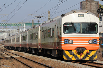 台湾鉄路管理局  EMU1200 