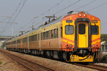 台湾鉄路管理局  EMU300 