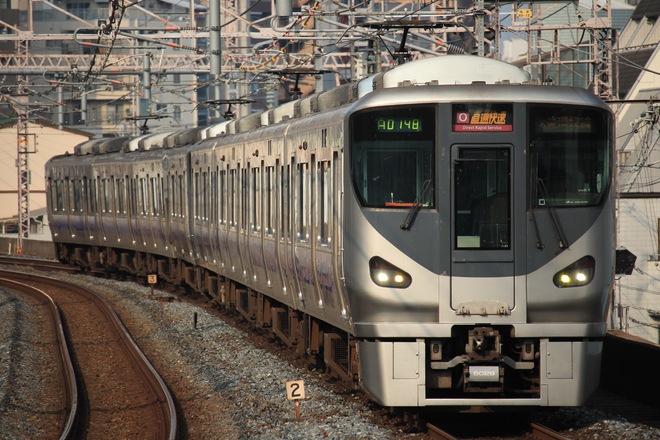 吹田総合車両所日根野支所225系HF429編成を福島駅で撮影した写真