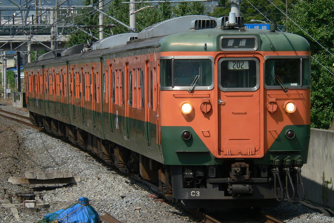 京都総合車両所113系C3編成を花園駅で撮影した写真