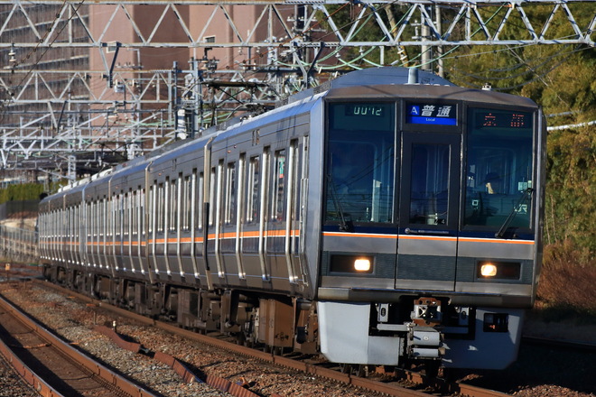 網干総合車両所明石支所207系Z4編成を山崎駅で撮影した写真