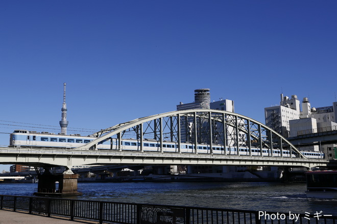 189系M50を両国～浅草橋間で撮影した写真