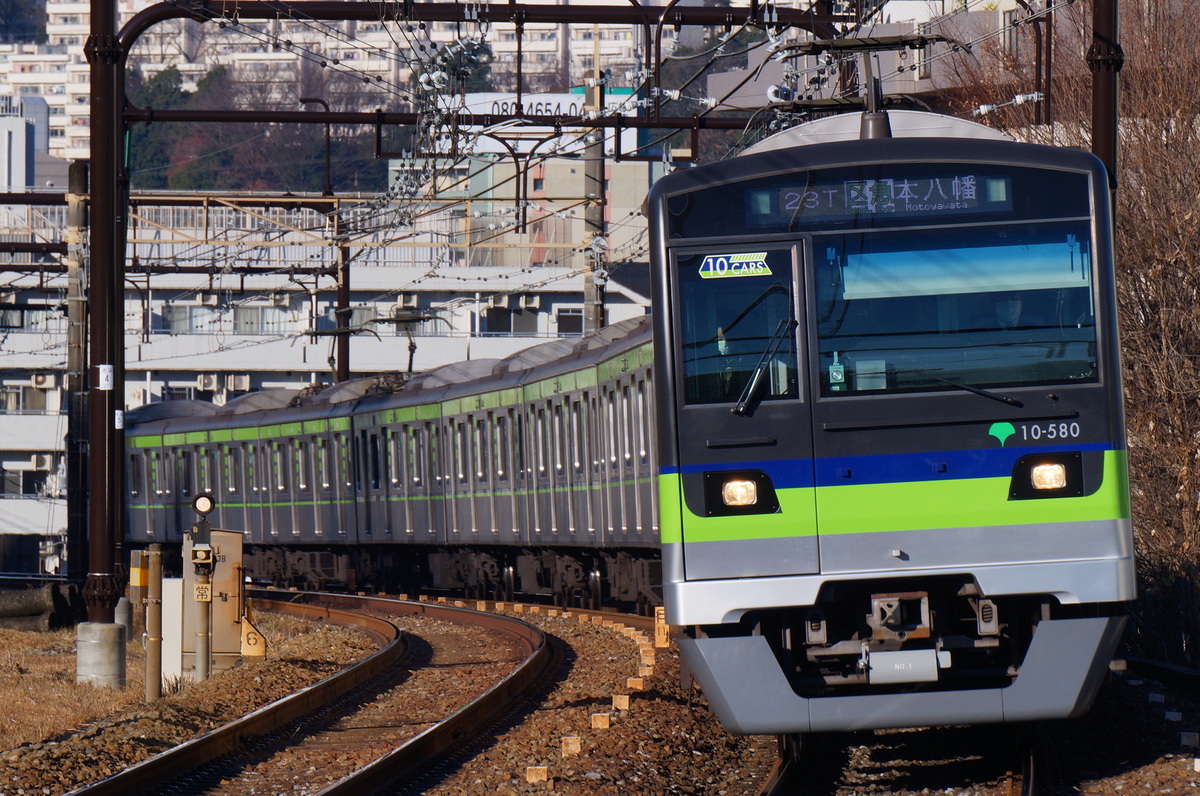 東京都交通局 大島車両検修場 10-300形 10-580F