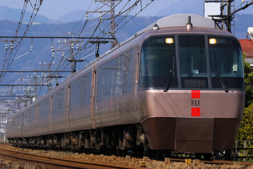 小田急電鉄  30000形 30555F
