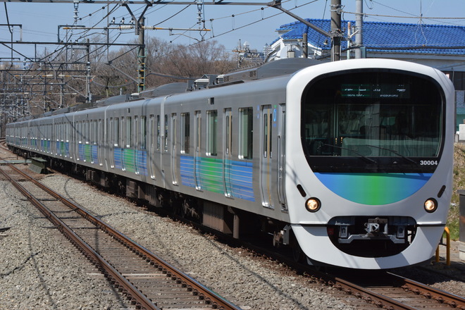 武蔵丘車両管理所30000系30004Fを秋津駅で撮影した写真