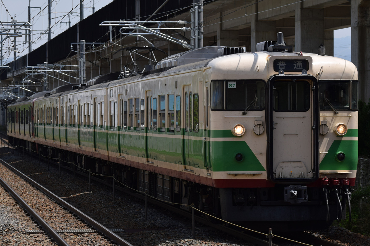しなの鉄道  115系 S7編成