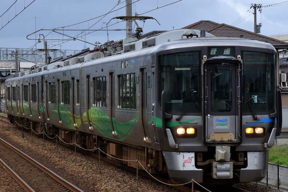 あい鉄521系AK05編成の写真