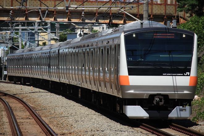 豊田車両センターE233系トタT5編成を西国分寺駅で撮影した写真