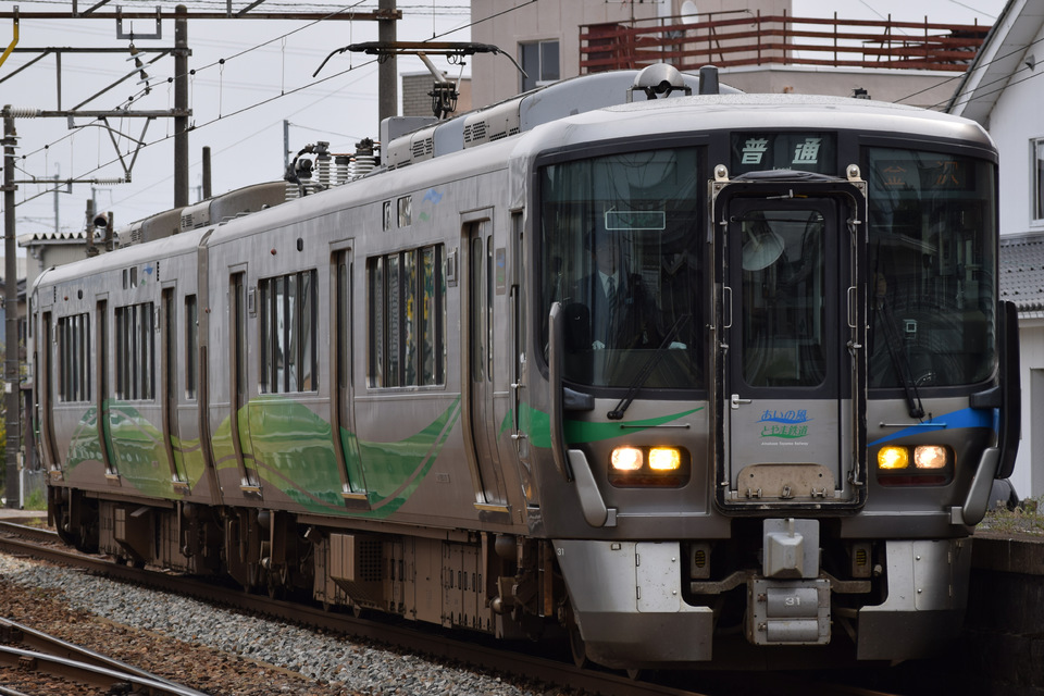 あい鉄521系AK15編成の写真