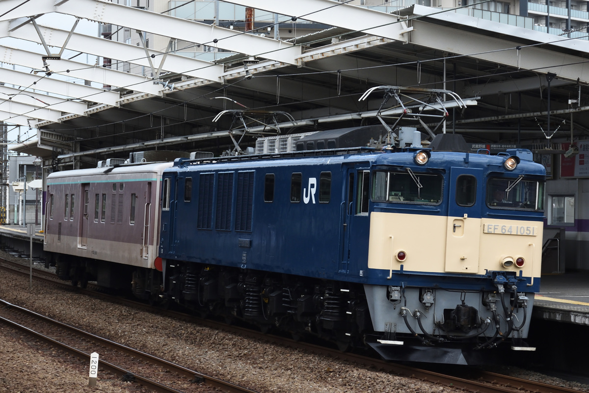 JR東日本  EF64 1051