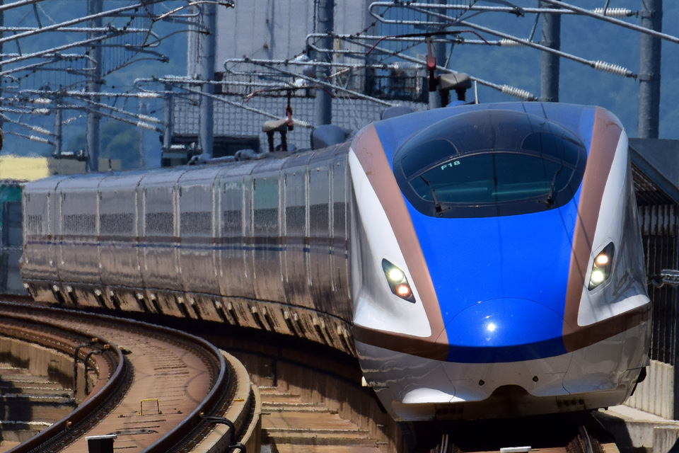 JR東E7系F18編成の写真