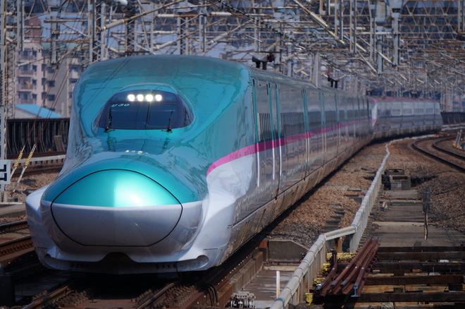 新幹線総合車両センターE5系U30編成を大宮駅で撮影した写真