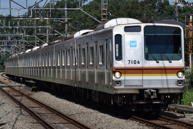 7000系7104Fを秋津駅で撮影した写真